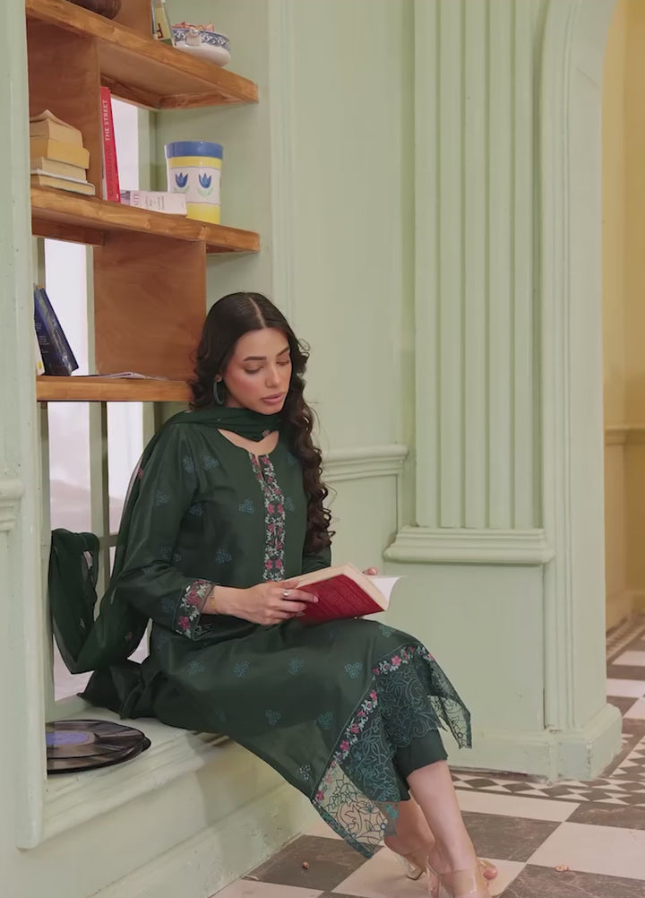 Naaz Couture RTW Chikankari Lawn 3 Piece Suit Bottle Eid Collection