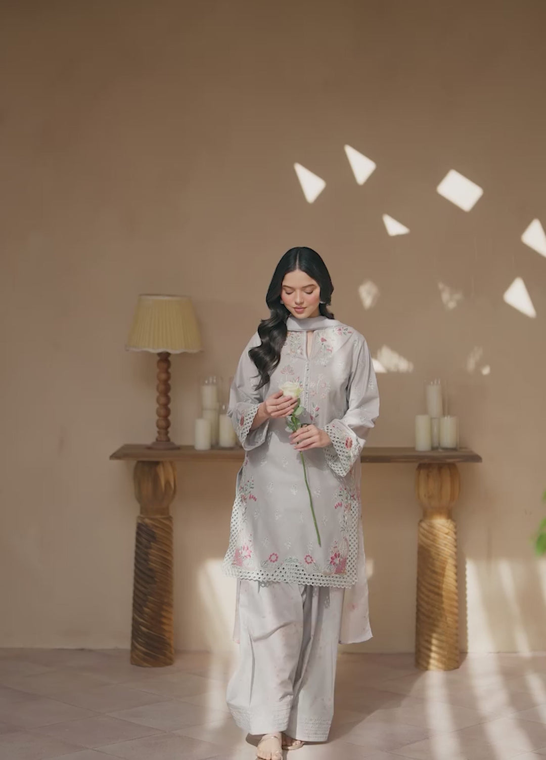 Iznik Unstitched Embroidered Lawn 3 Piece Suit IZ26ULE EL-12 - Eid Collection