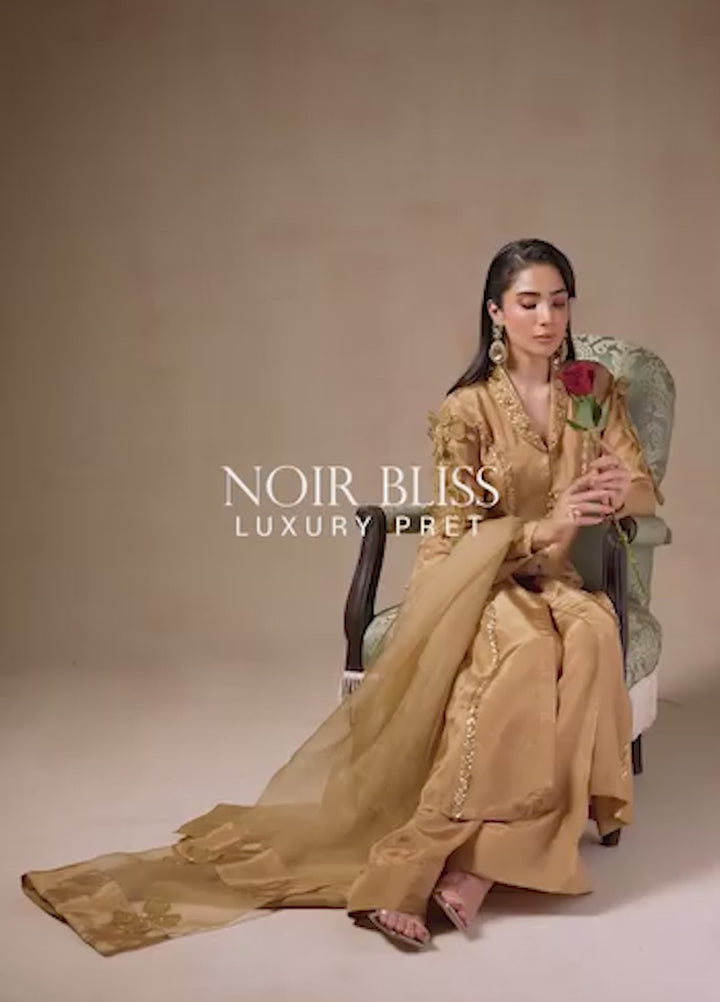 Maria Osama Khan Pret Embroidered Raw Silk 3 Piece Suit Bliss