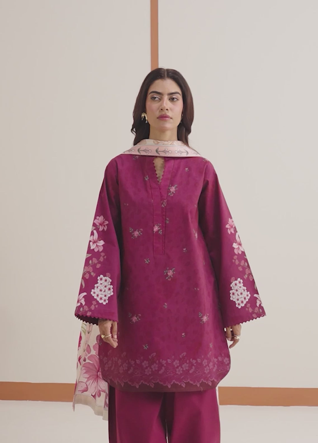 Seran Essentials Unstitched Printed Lawn 3 Piece Suit SN26UEL MELROSE D-09 - Lawn Collection