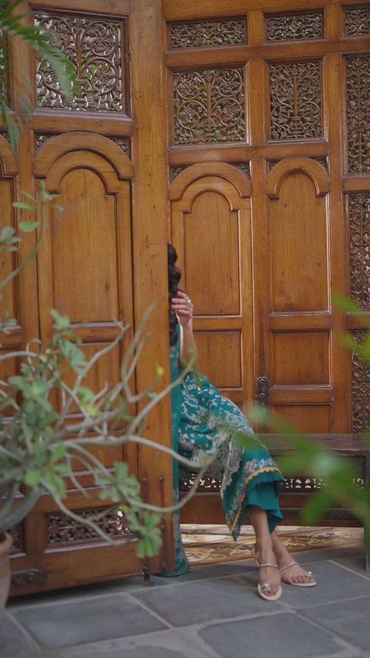 Florent Unstitched Embroidered Luxury Lawn 3 Piece Suit FL26FLL FZ-4A - Eid Collection