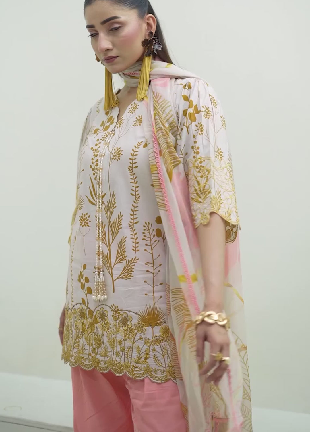 Zara e Jahan by Huma Gul RTW Printed Lawn 3 Piece Suit HG-903 Eid Collection