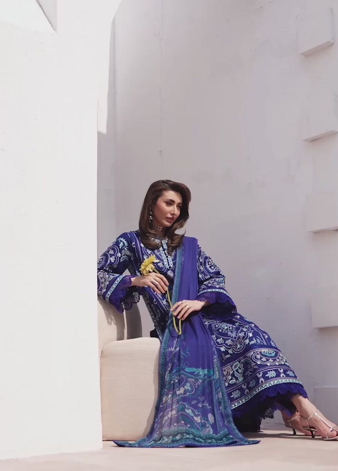 Floral Reverie by Roheenaz Unstitched Embroidered Lawn 3 Piece Suit RN26UFRL DAYLIGHT CHARM - Festive Collection