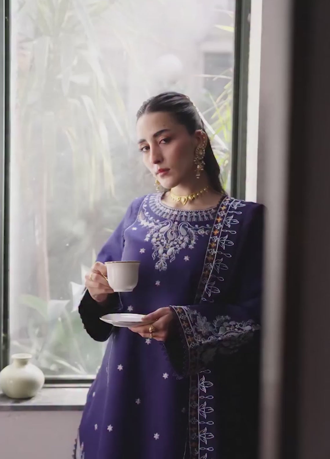 Satrangi by Mahnur Unstitched Embroidered Lawn 3 Piece Suit MN26ULS S-10 - Summer Collection