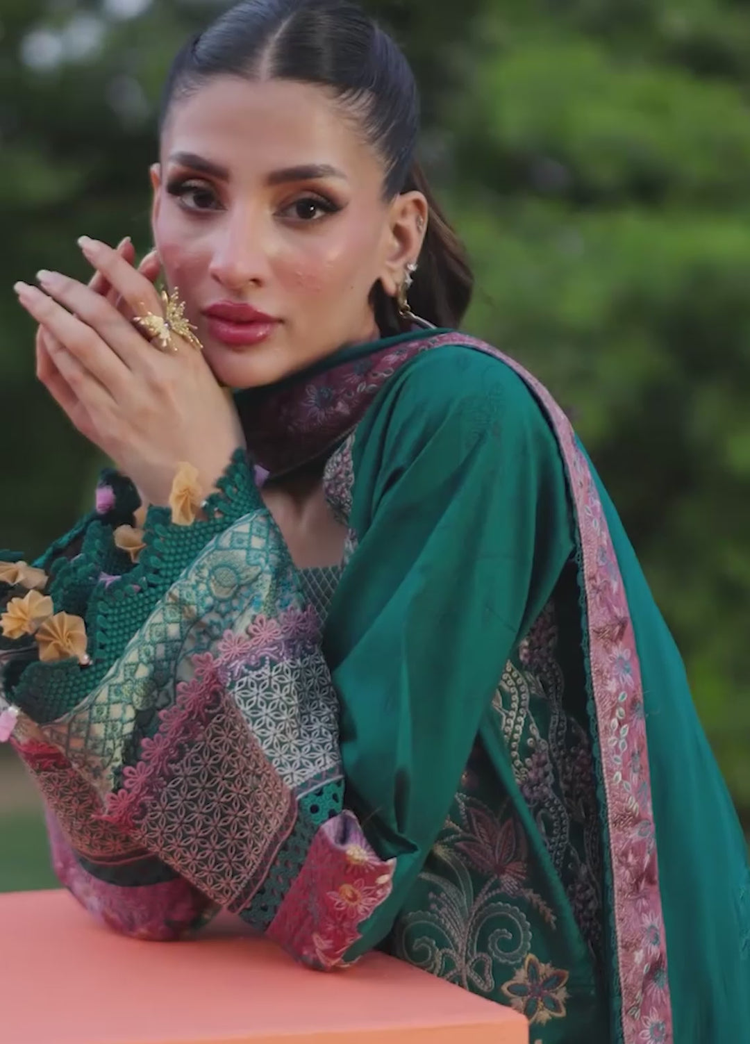 Florent Unstitched Embroidered Lawn 3 Piece Suit FL26ULE FEF-3B - Eid Collection