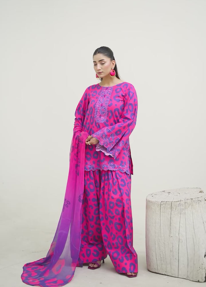 Zara e Jahan by Huma Gul RTW Printed Lawn 3 Piece Suit HG-901 Eid Collection