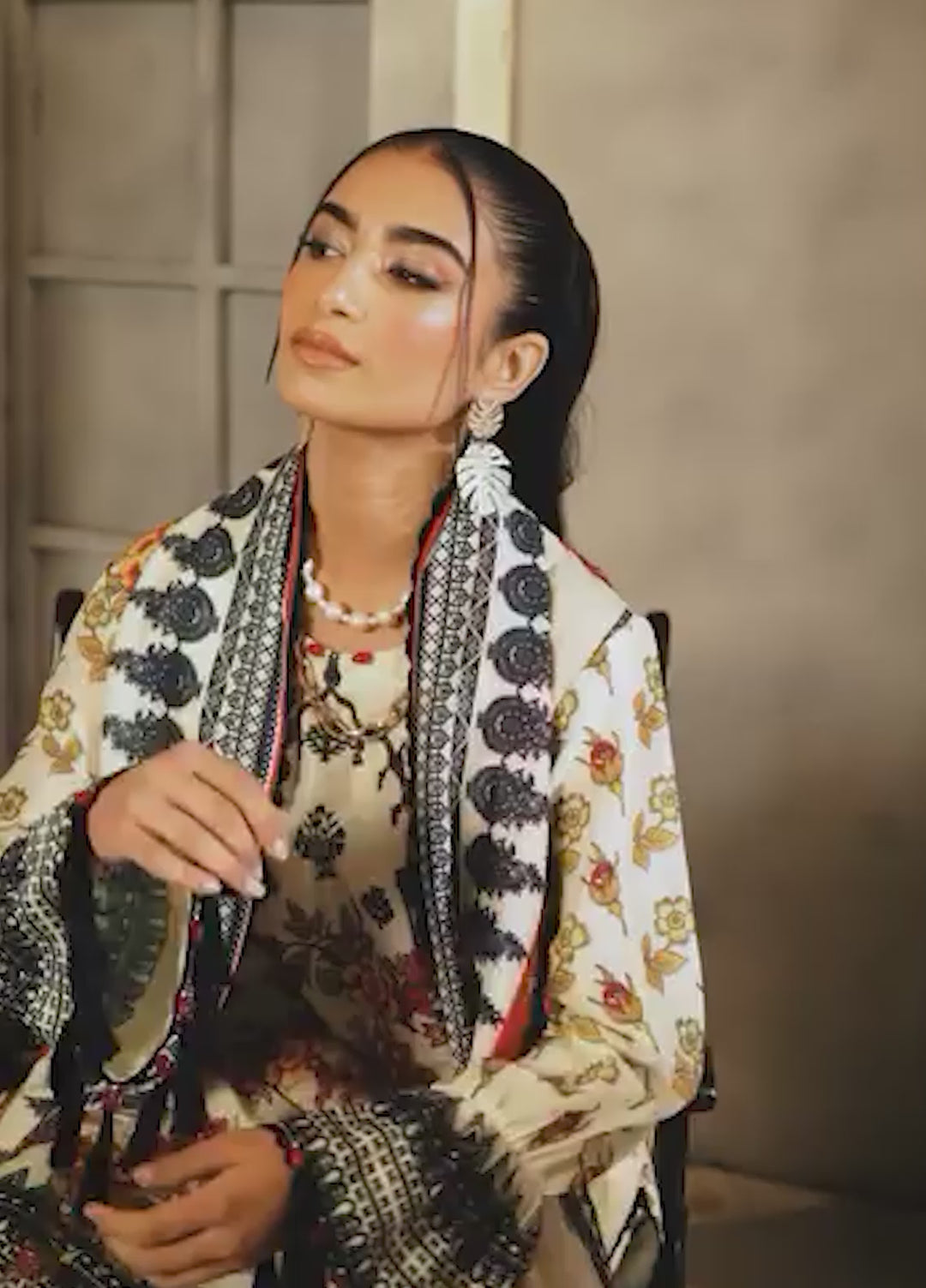 Safaah by Menaal Unstitched Printed Lawn 3 Piece Suit ML26ULS SP-03B - Casual Collection