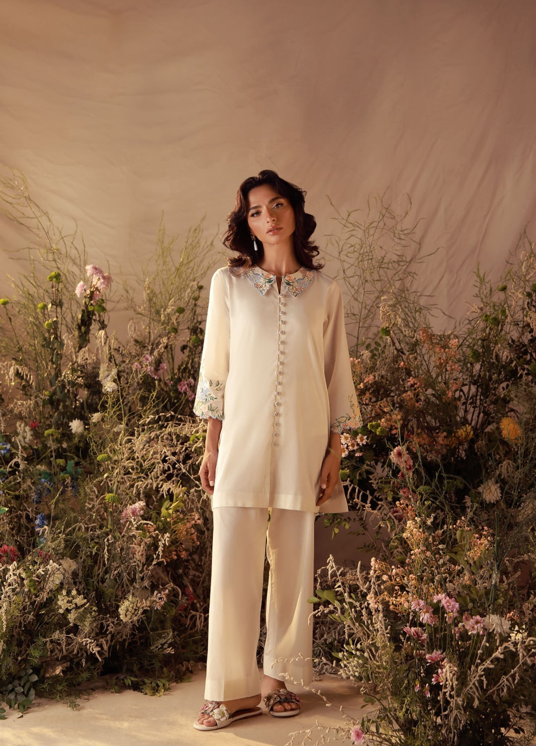 Sahar Women Embroidered Cambric 2 Piece Suit Daisy - Casual Collection