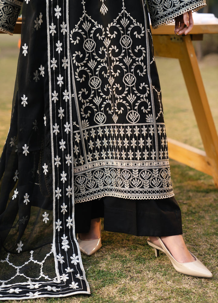 Pashmire Women RTW Embroidered Swiss Lawn 3 Piece Suit Zari - Festive Collection