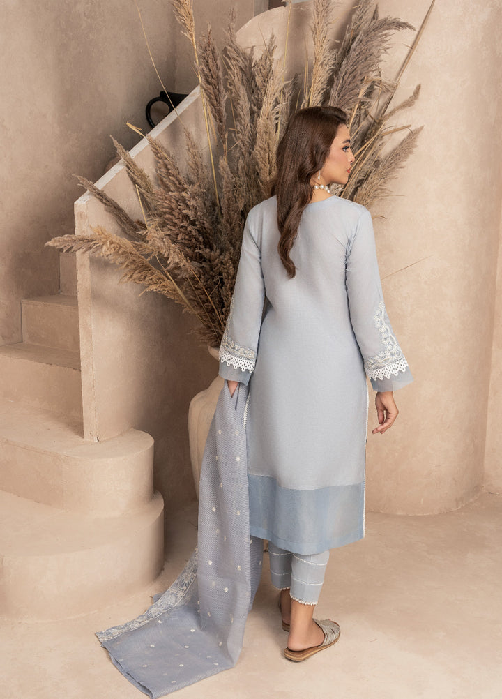 Haniya Mahnoor Pret Embroidered Lawn 3 Piece Suit Breeze
