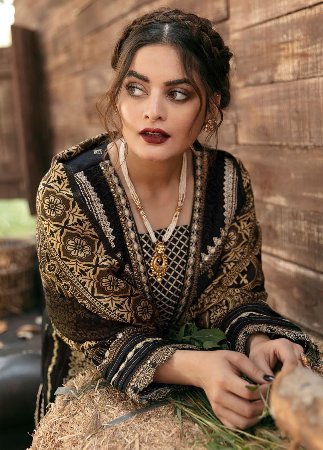 Qalamkar Embroidered Schiffli Suits Unstitched 3 Piece QLM21WS KK-05 - Winter Collection