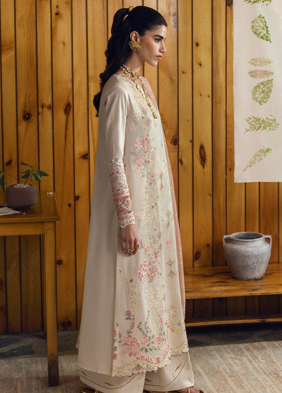 Qlinekari by Qalamkar Embroidered Lawn Suits Unstitched 3 Piece QLM25QK DC-07 Tyrah - Summer Collection