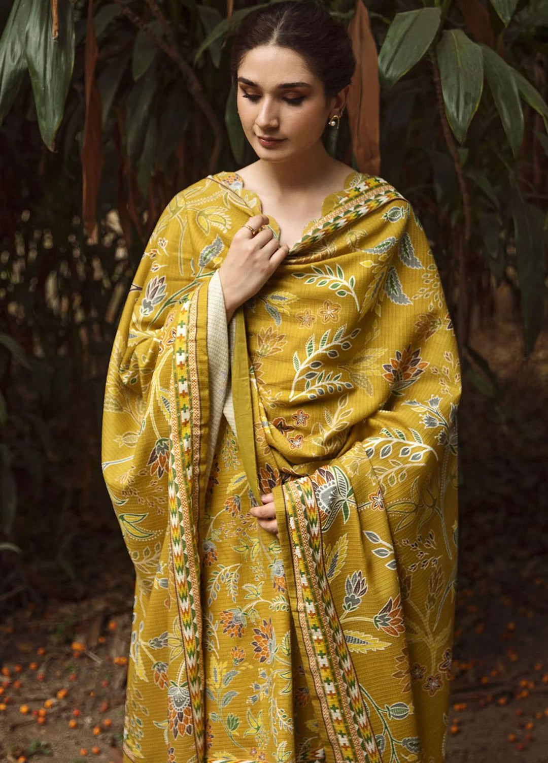 Rang By Motifz Printed Khaddar Suits Unstitched 3 Piece MT23RPK D-4349 - Winter Collection