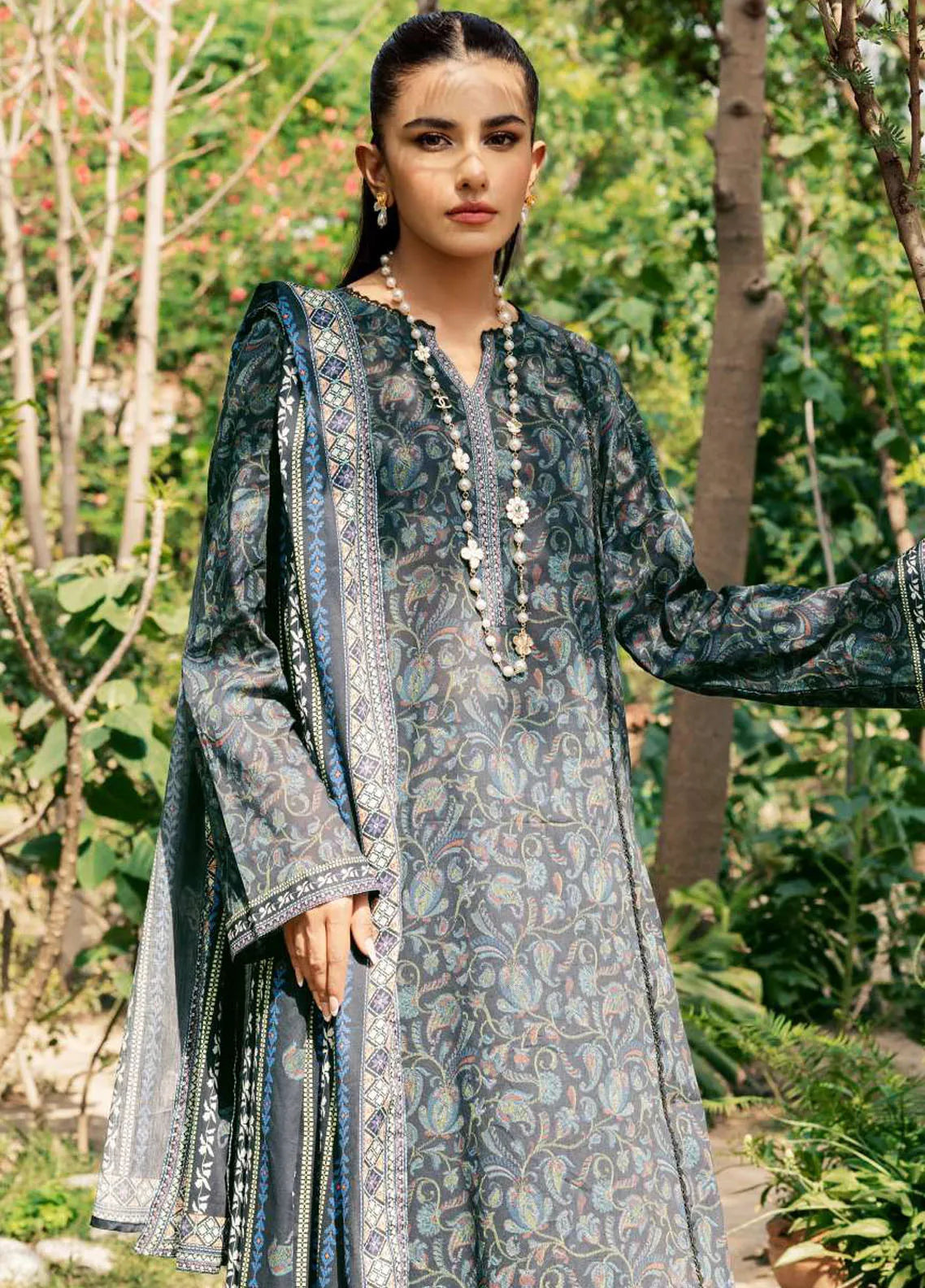 Rang By Motifz Printed Lawn Suit Unstitched 3 Piece MT24R5 4716 Sonam ...