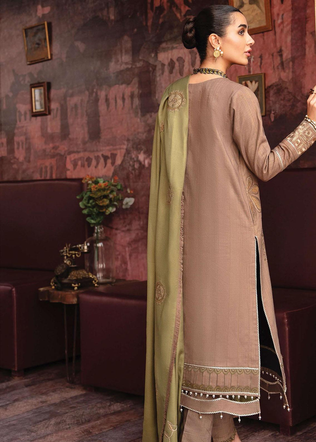 Rang Rasiya Embroidered Khaddar Suits Unstitched 3 Piece RR22W D-08 - Winter Collection