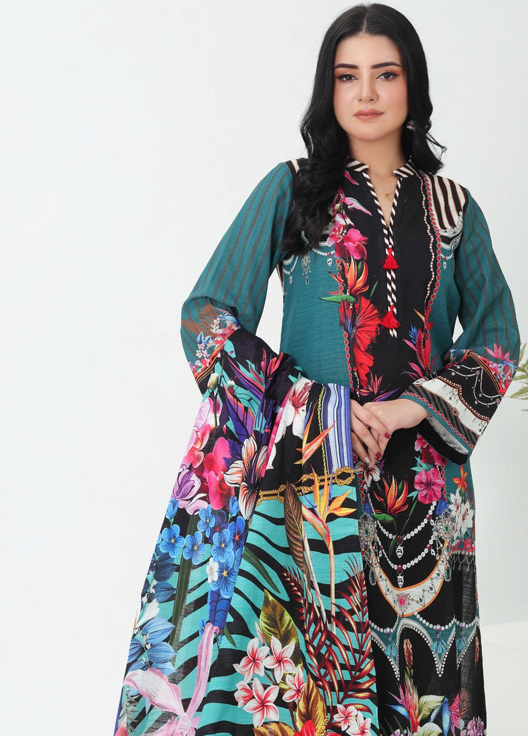 Regalia By Gul Ahmed Printed Khadddar Suits Unstitched 3 Piece GA23RG WR-32010 - Winter Collection