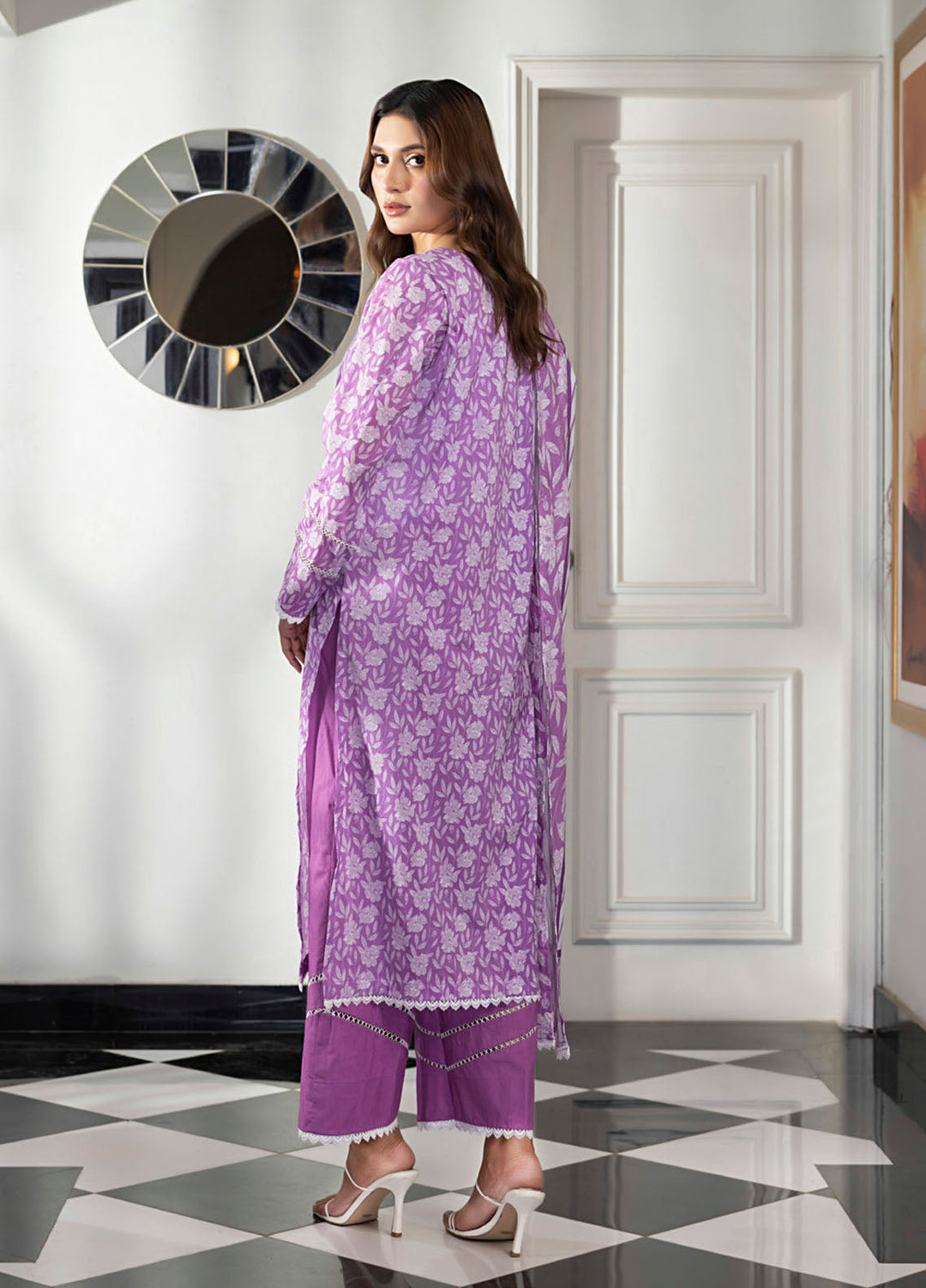 Regalia Textiles Digital Printed Lawn Suits Unstitched 3 Piece RGT25S19 D-04 - Summer Collection