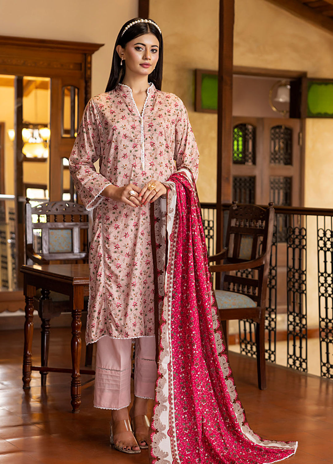 Regalia Textiles Printed Lawn Suits Unstitched 3 Piece RGT25S22 D-2 - Summer Collection