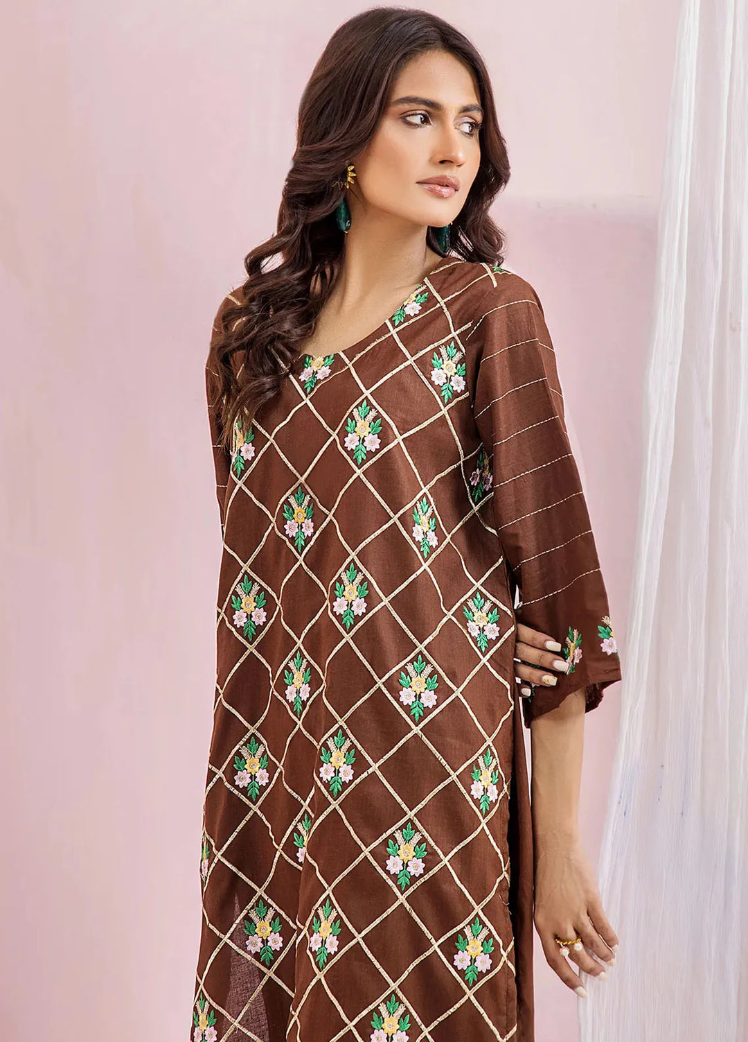 Retro Pret Embroidered Lawn 2 Piece Suit RKF14