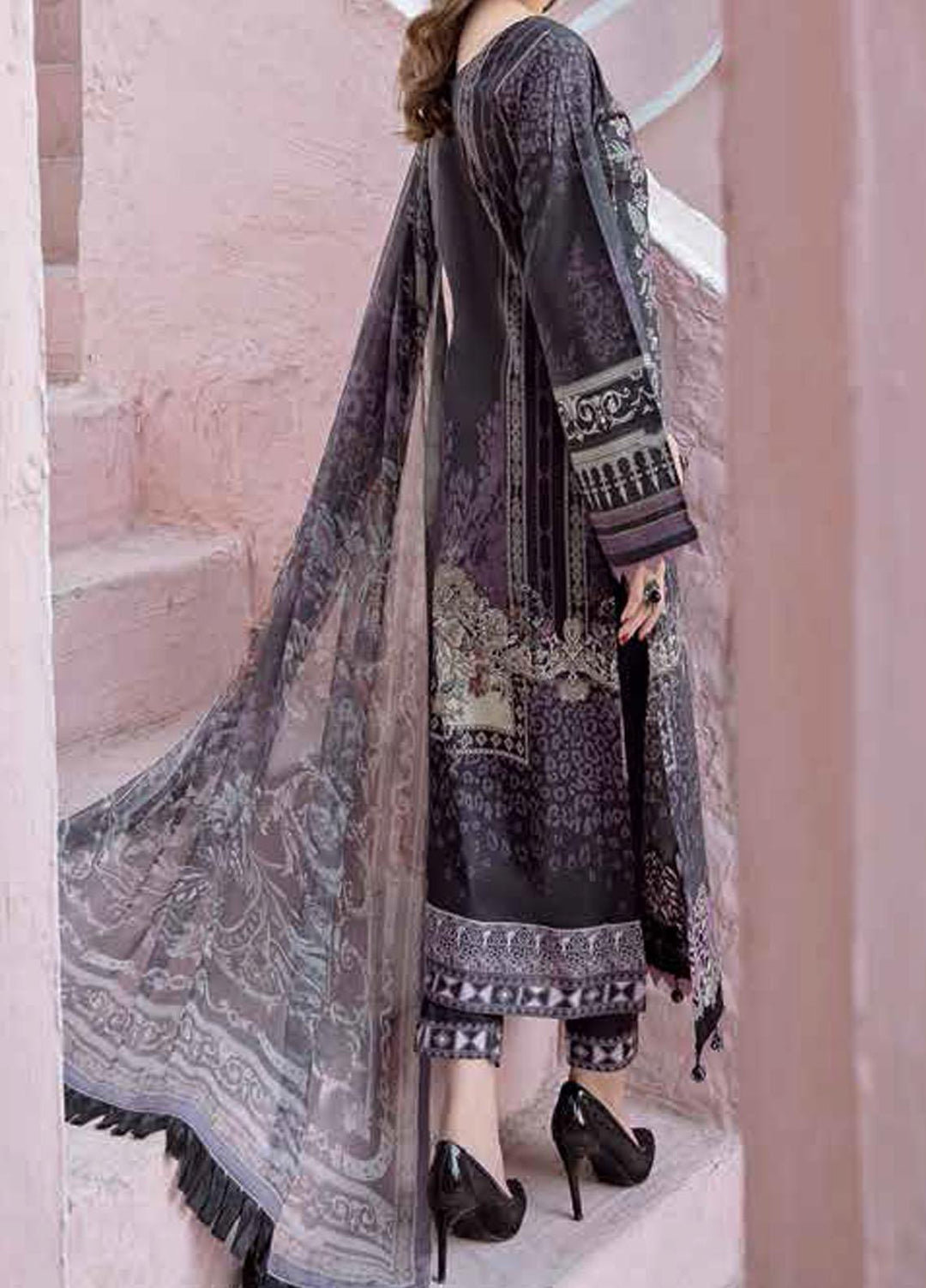 Riwayat by Ramsha Embroidered Lawn Suits Unstitched 3 Piece RSH21R 105 - Luxury Collection