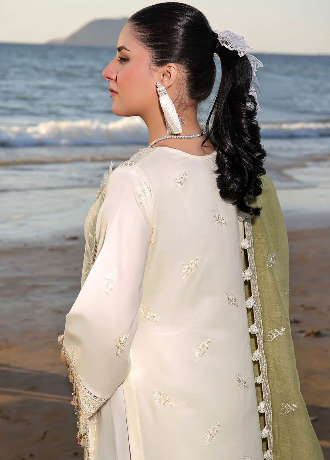 Saahil by Izel Embroidered Lawn Suits Unstitched 3 Piece IZL24SL Flossie - Summer Collection