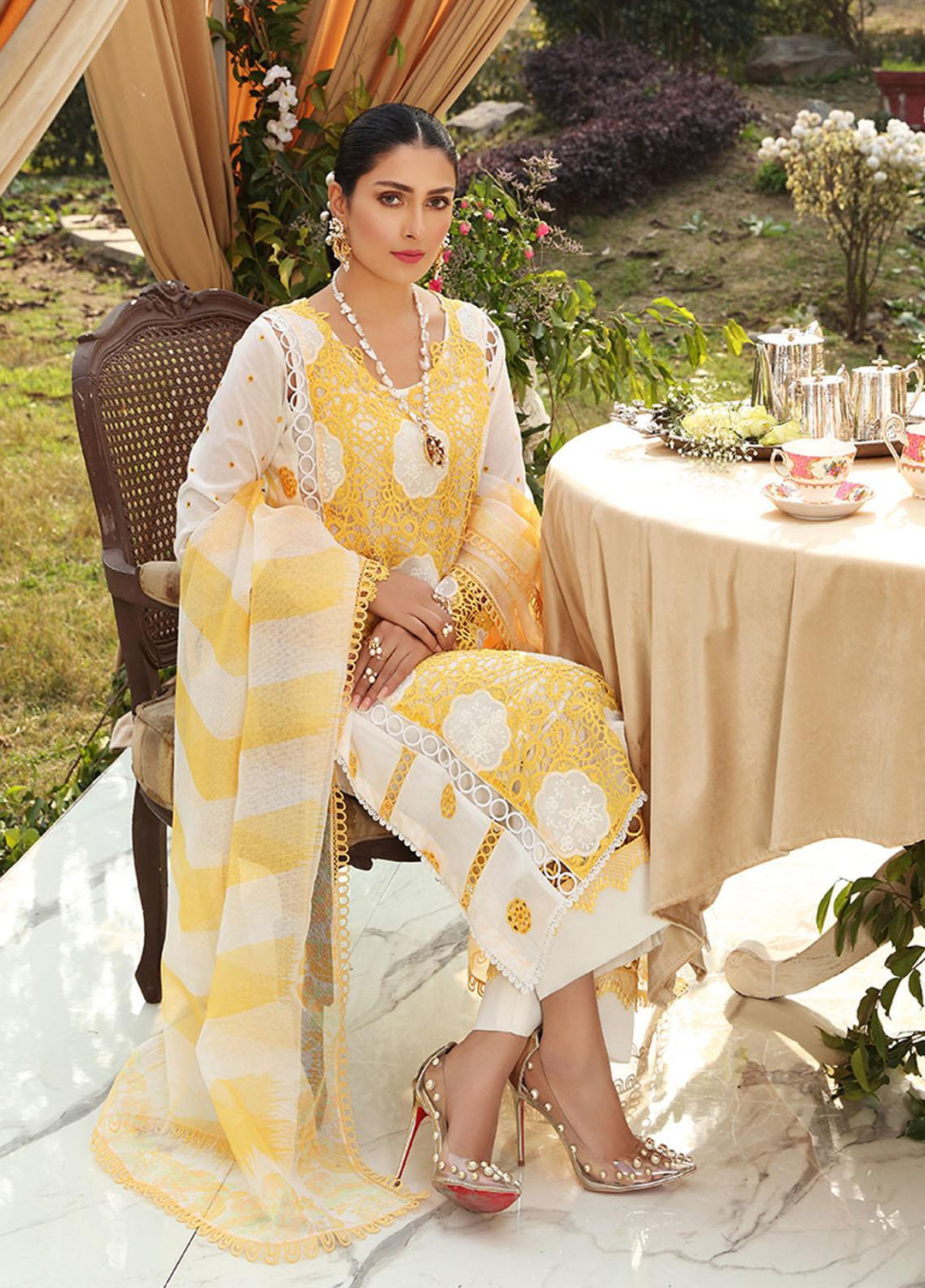 Sable Vogue Ready to Wear  Lawn 3 Piece Dress SV22PLL LARA SL-03