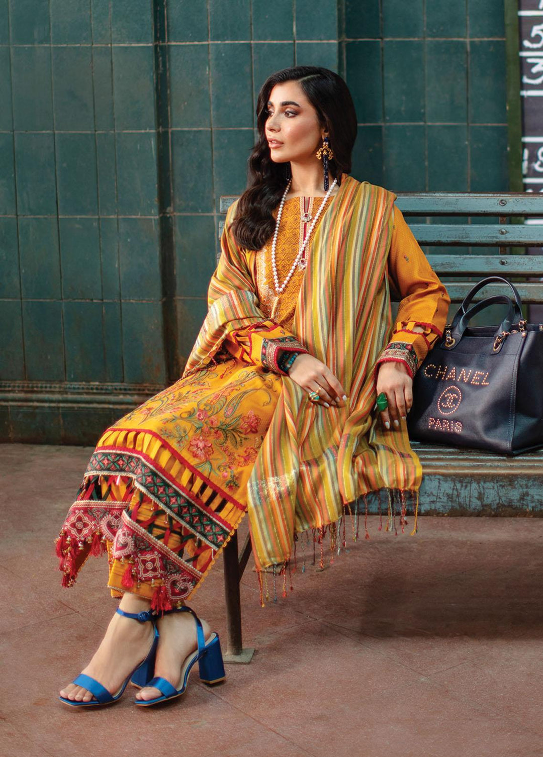 Safarnama By Rang Rasiya Embroidered Linen Suits Unstitched 3 Piece RRSNWP22D8 Mashal - Winter Collection