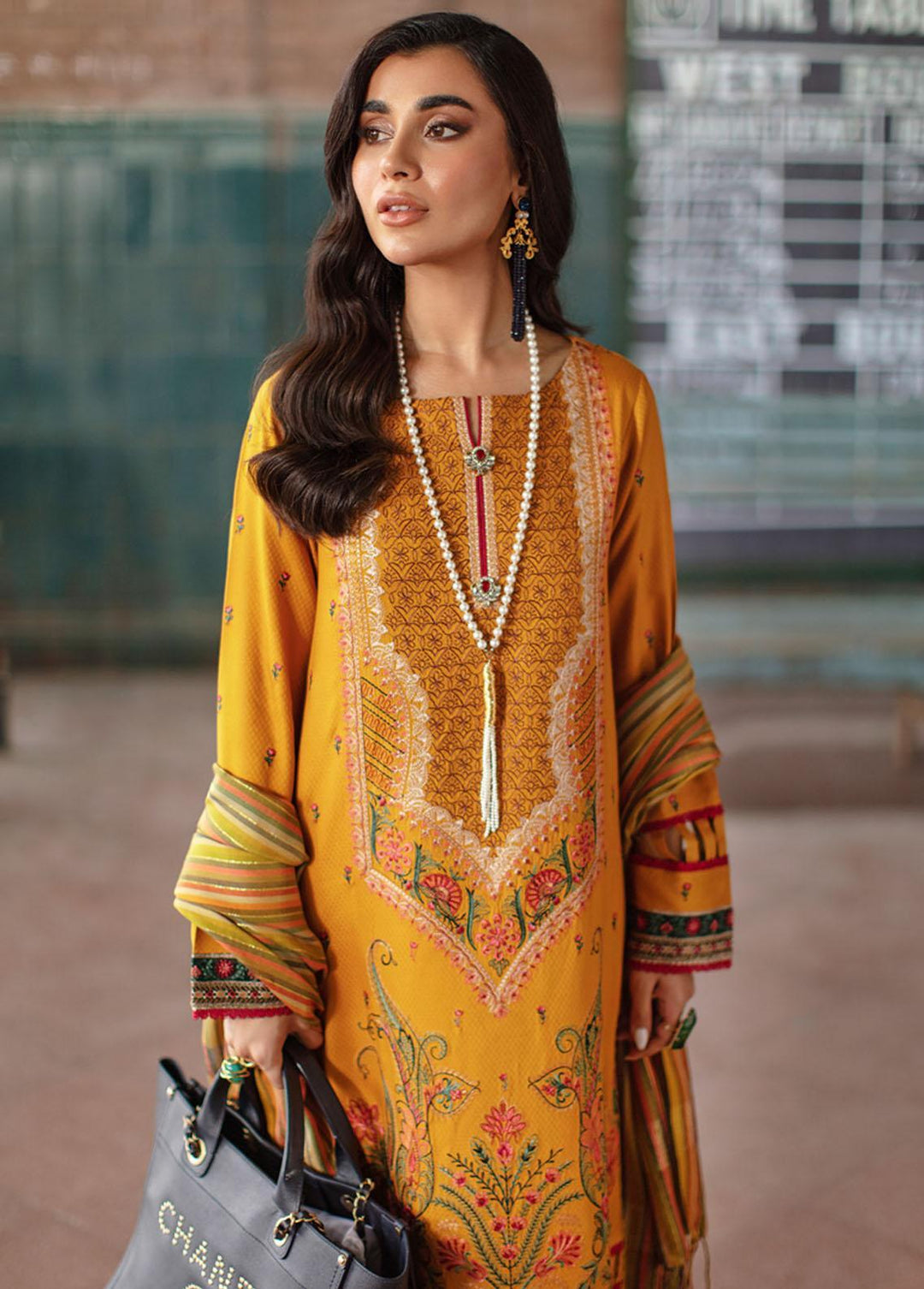 Safarnama By Rang Rasiya Embroidered Linen Suits Unstitched 3 Piece RRSNWP22D8 Mashal - Winter Collection