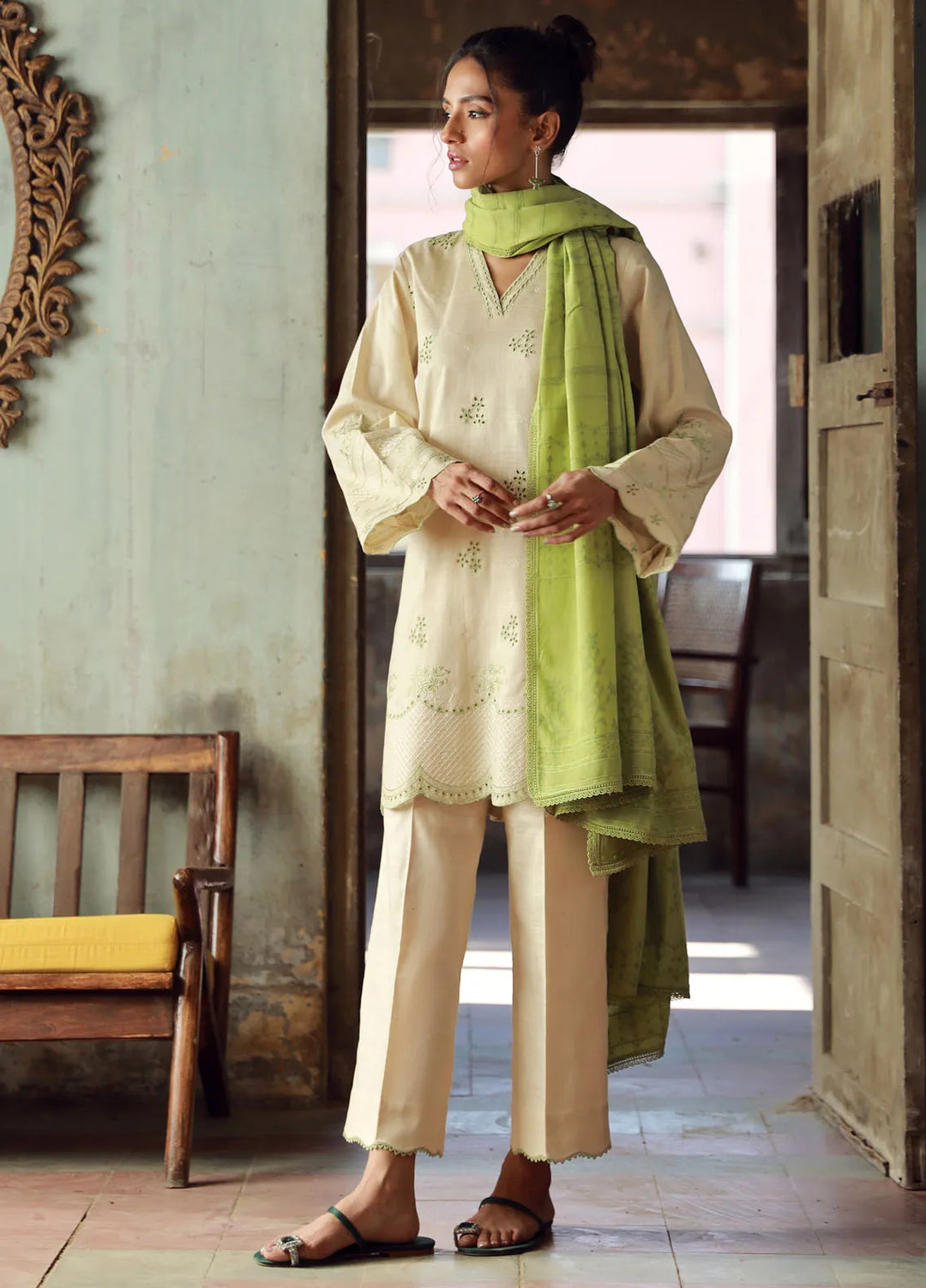 Sahar Embroidered Cross Hatch Suit Unstitched 3 Piece SHR24 CH-E-V1-24-04 Clover Cascade - Winter Collection