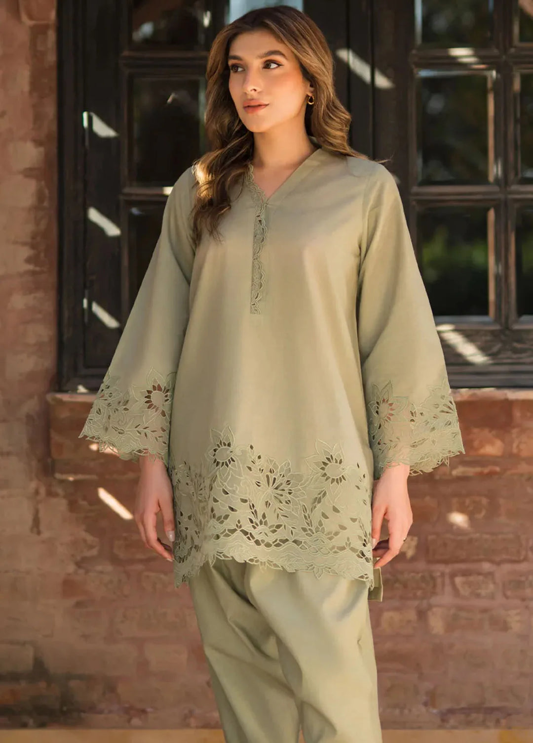 Sahar Pret Embroidered Cambric 2 Piece Suit SSFT-RK-V1-06 Whisper Weave