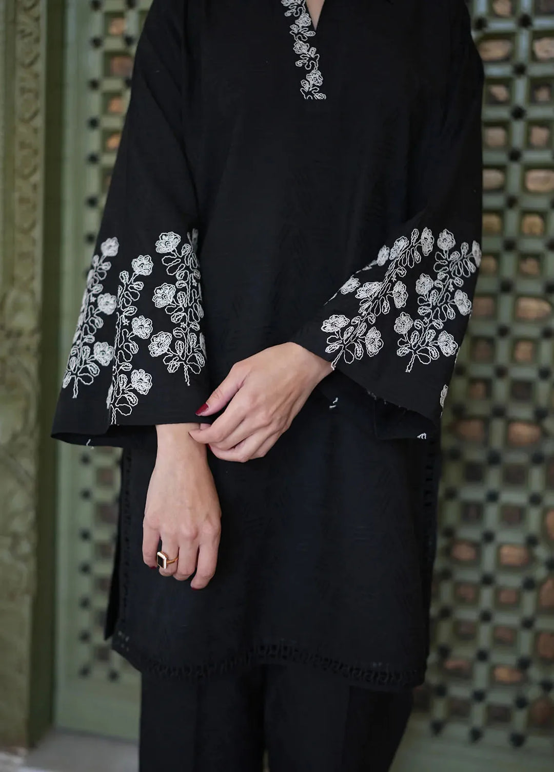 Sahar Pret Embroidered Jacquard 2 Piece Suit Shadowplay