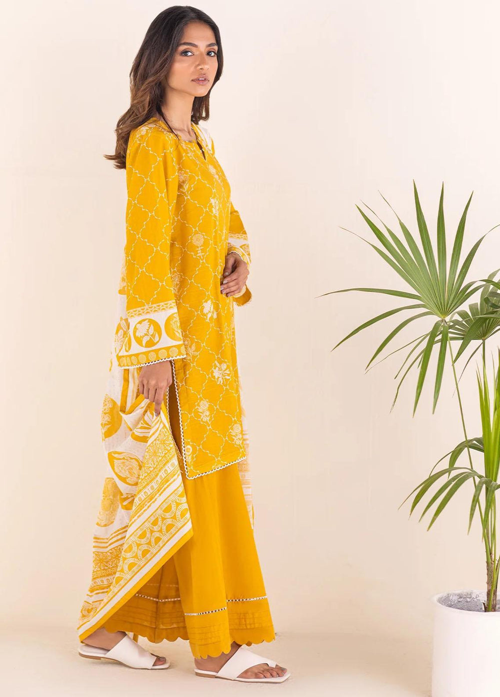 Sahar Printed Lawn Suits Unstitched 3 Piece SHR23L3 SSL-V1-23-06 - Summer Collection
