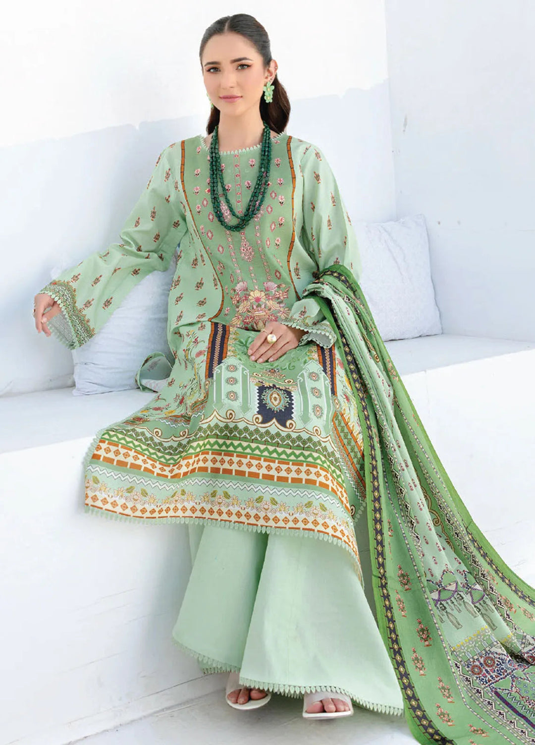 Saira Bano By Humdum Embroidered Lawn Suit Unstitched 3 Piece HD24S D-02 - Summer Collection