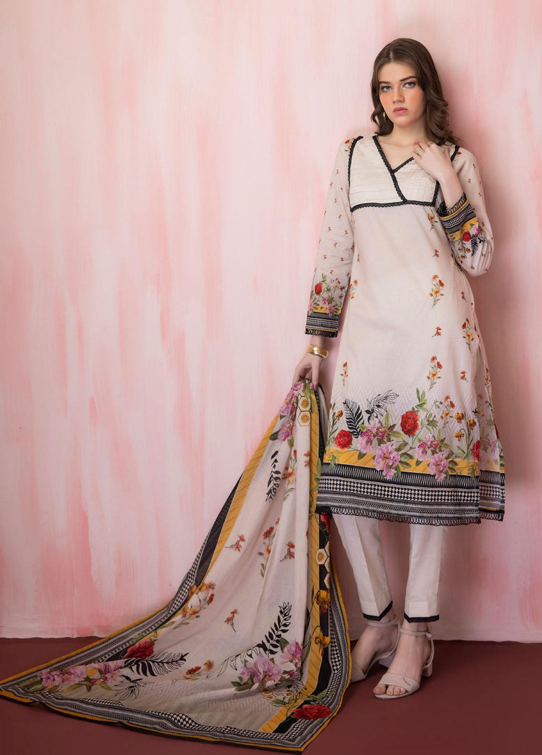 Salina By Regalia Textiles Printed Lawn Suits Unstitched 3 Piece RGT23-S5 05 - Summer Collection