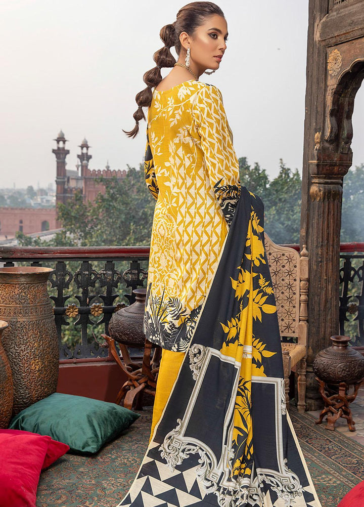 Salina by Regalia Textile Printed Khaddar Suits Unstitched 3 Piece RG21SK D-07 - Winter Collection