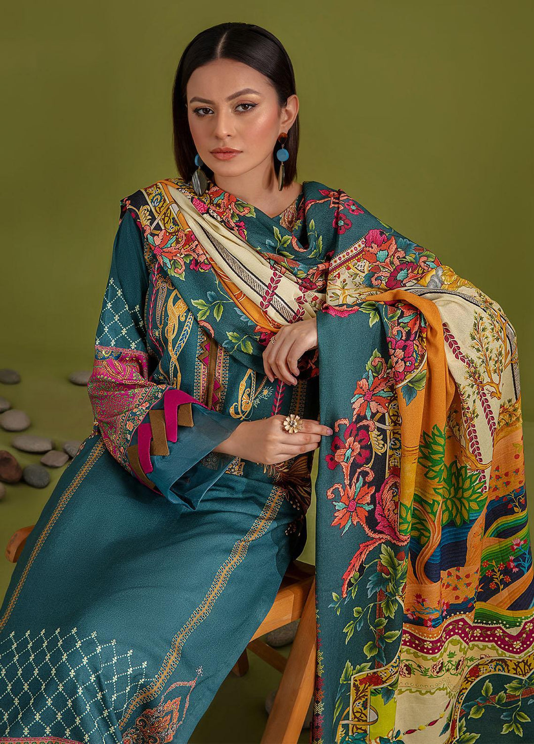 Sanam Saeed By Puri Fabrics Printed Woolen Suits Unstitched 3 Piece PFS22W 02 - Winter Collection