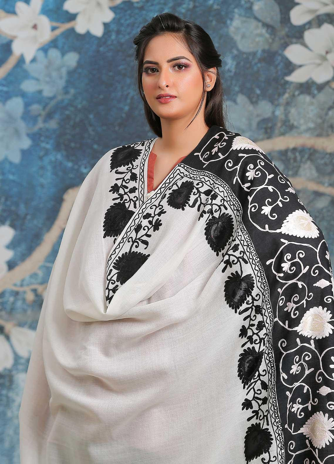 Sanaulla Exclusive Range Embroidered Pashmina  Shawl SU21PP AKP-18 White - Pure Pashmina Shawls
