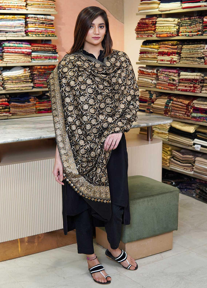 Sanaulla Exclusive Range  Pashmina  Shawls Nalki Flower Boder Jaal KPS-47 Black-02 - Pashmina Shawls