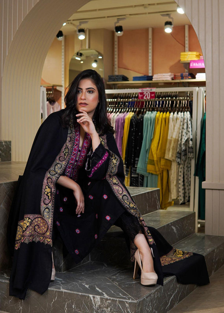 Sanaulla Exclusive Range  Pashmina  Shawls Nalki Zarri Kaalah Dour Hw KPS-36 Black02 - Pashmina Shawls