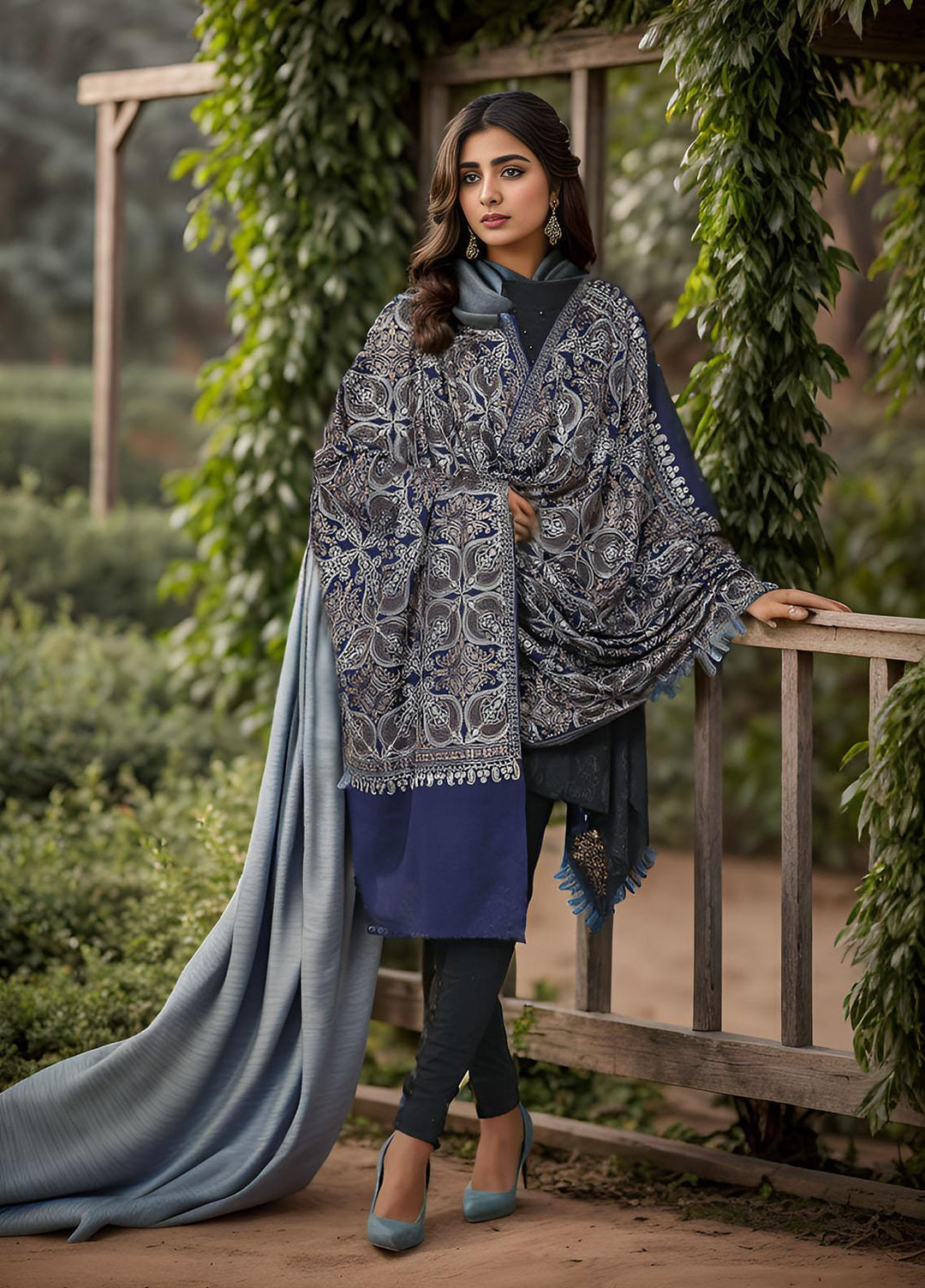 Sanaulla Exclusive Range  Pashmina  KPS 781 D-31 N Blue - Women Shawls