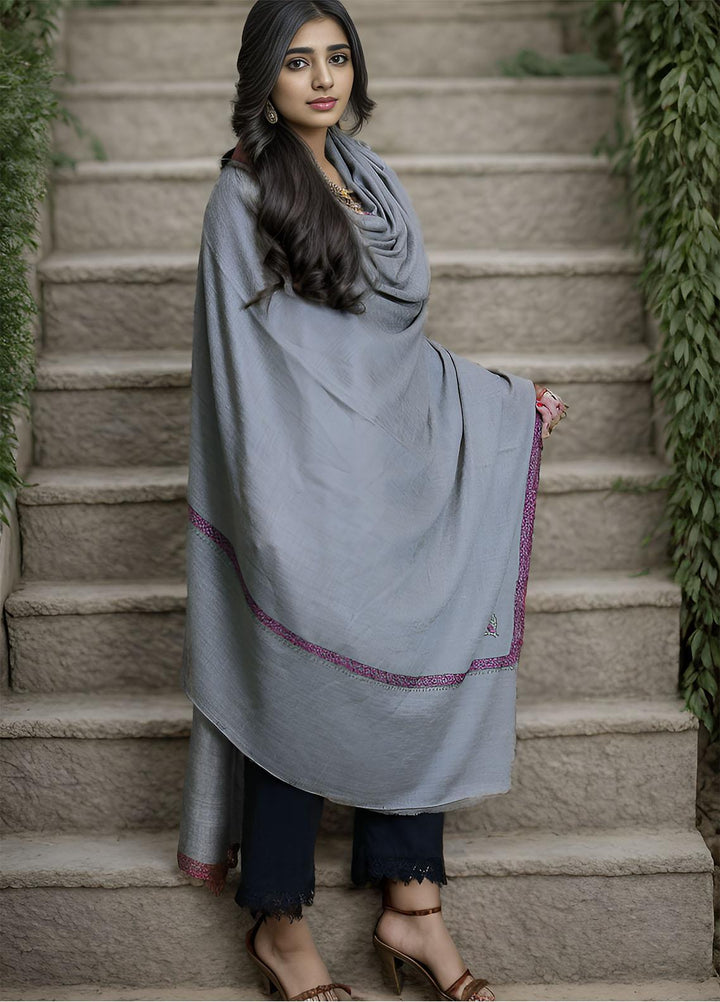 Sanaulla Exclusive Range  Pashmina  Mama D-22 L Grey - Women Shawls