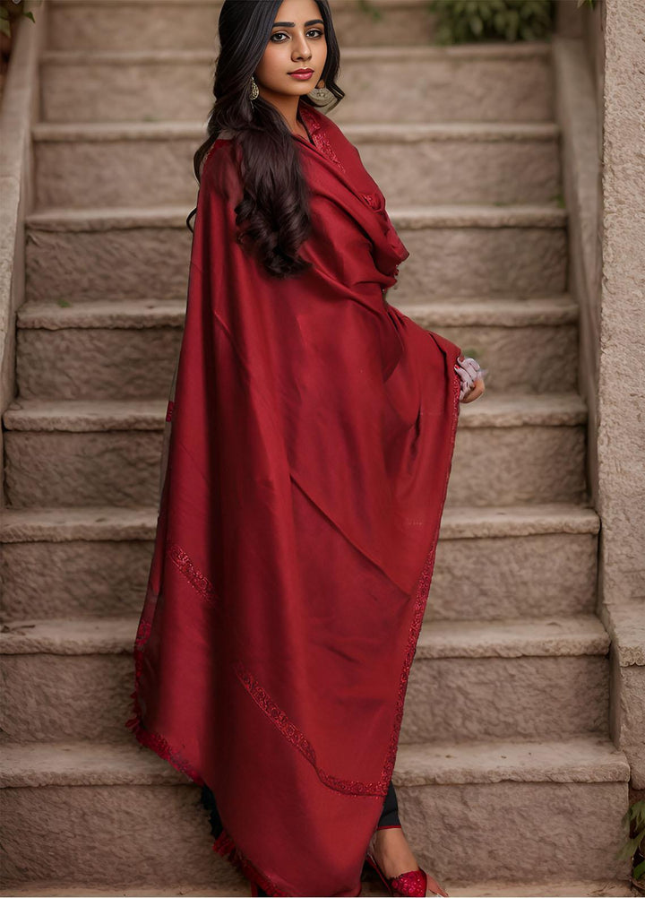 Sanaulla Exclusive Range  Pashmina  Mama D-22 Maroon - Women Shawls