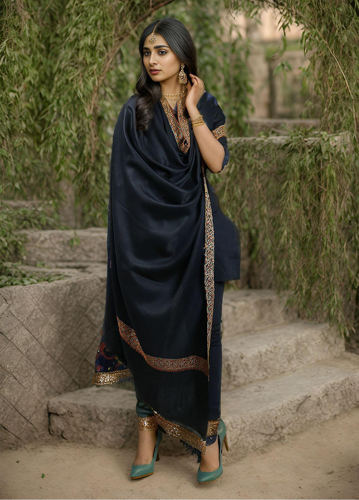 Sanaulla Exclusive Range  Pashmina  Mama D-45 Black 02 - Women Shawls