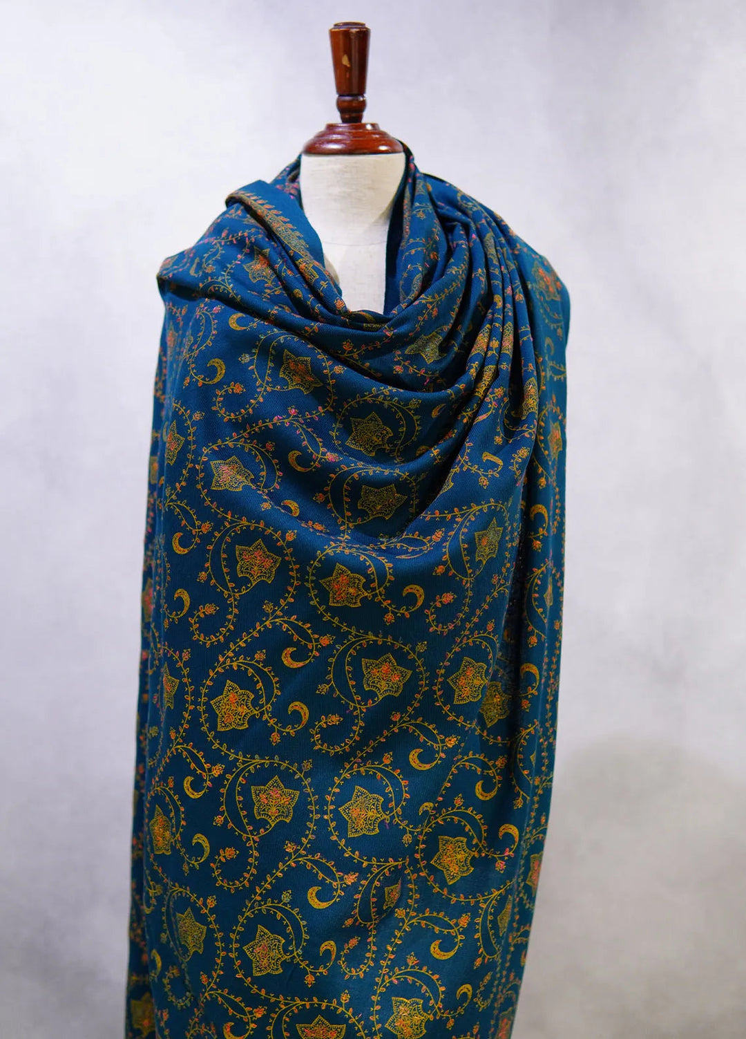 Sanaulla Exclusive Range Pashmina Shawl D-16 Bottle Green 3 - Winter Collection
