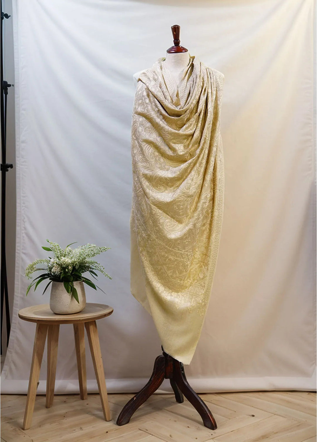 Sanaulla Exclusive Range Pashmina Shawl D-48 Light Grey 2 - Winter Collection