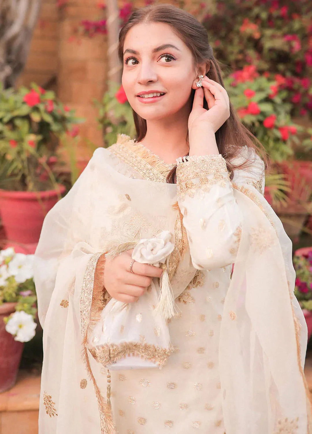 Sara Jahan Pret Embroidered Organza 3 Piece Suit White Crown