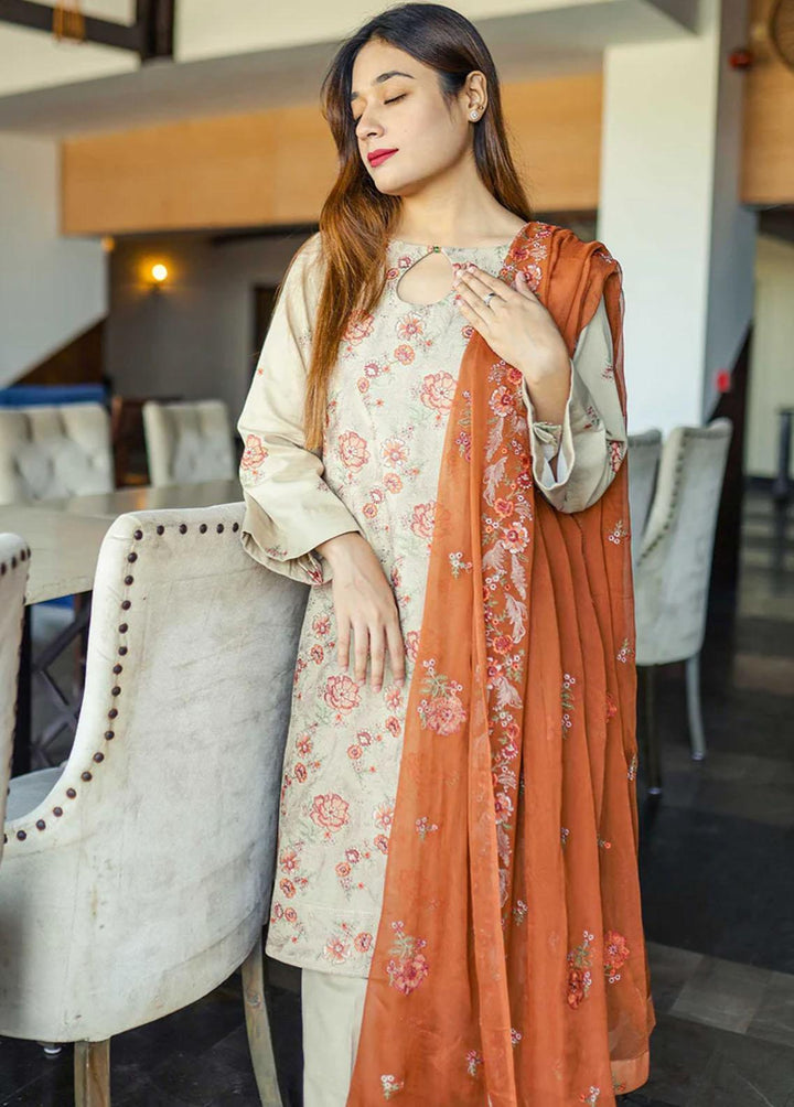 Sardi Kahani by Surmai Embroidered Khaddar Suits Unstitched 3 Piece SUR22SK SUNEHRI - Winter Collection