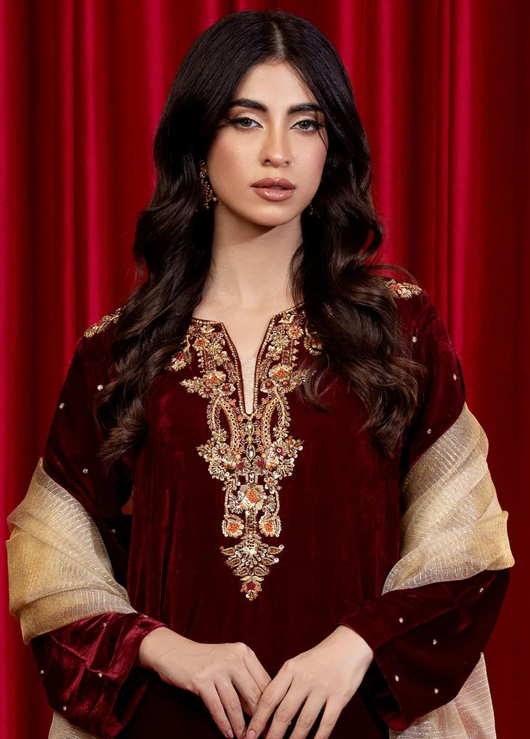Shamooz Pret Embroidered Velvet 3 Piece Suit SVK-002 Maroon