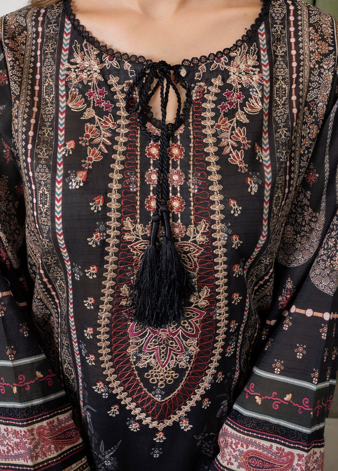 Selene by Meerak Pret Embroidered Slub Lawn 3 Piece Suit Lila