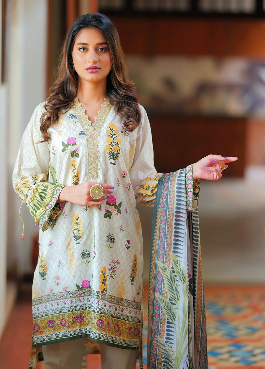 Senorita Ready to Wear Printed Lawn 3 Piece Suit LBD-01781-OFW/MCL